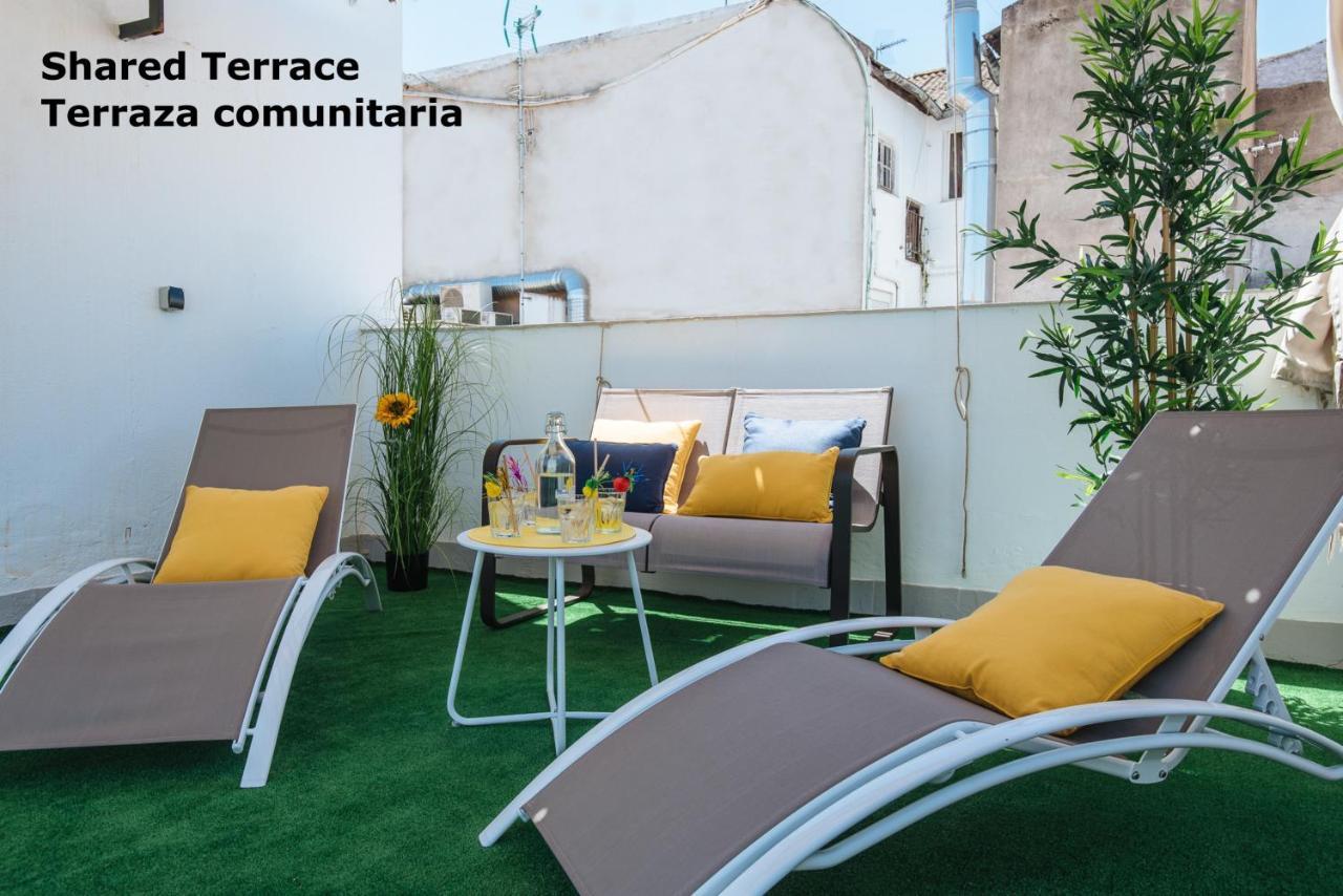 Hostly Rbh0 Modern Apartment Севилья Экстерьер фото